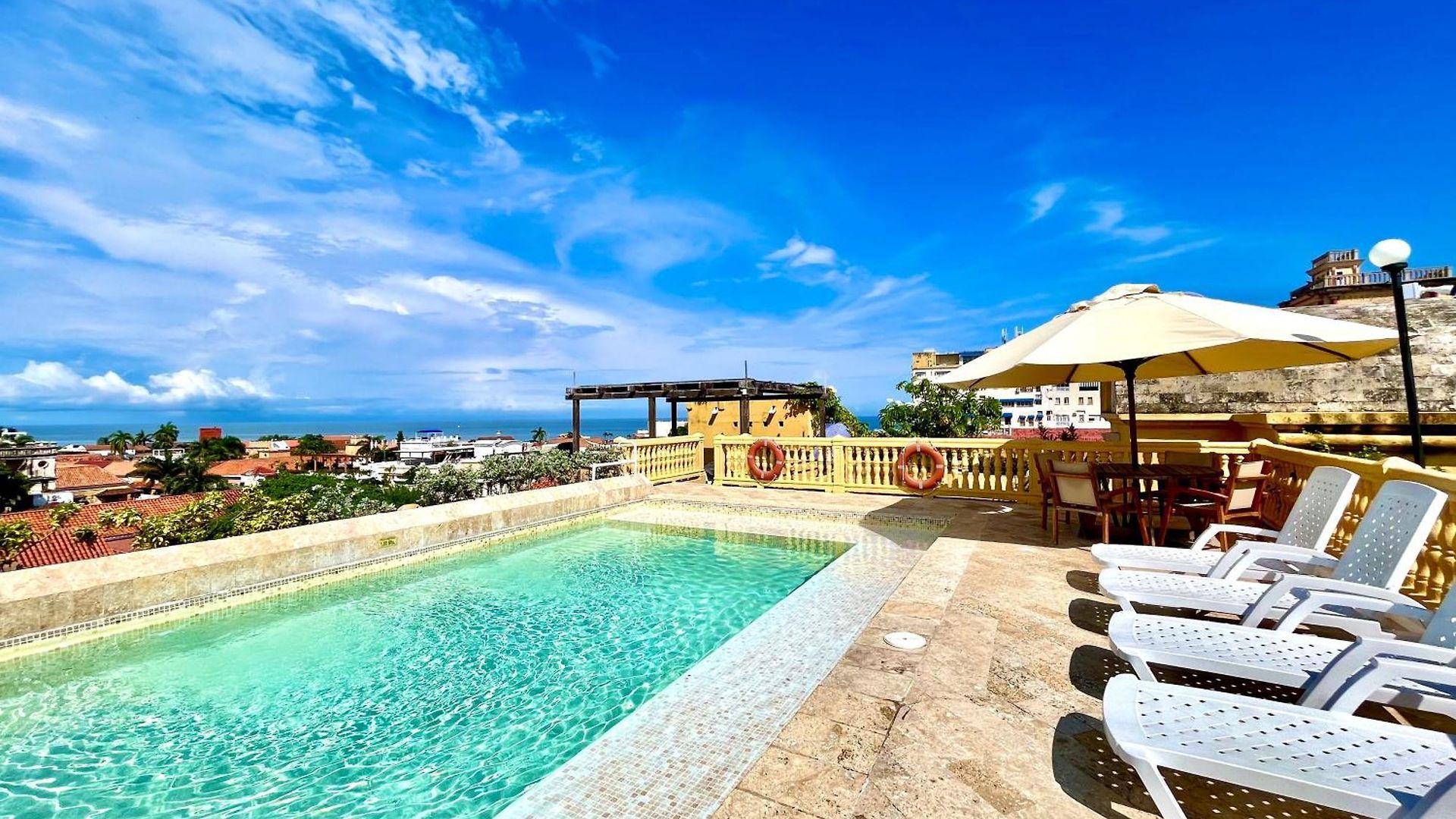 By Calamari Homes - El Porvenir 404 Walled Cartagena