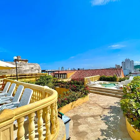 By Calamari Homes - El Porvenir 404 Walled Apartamento *