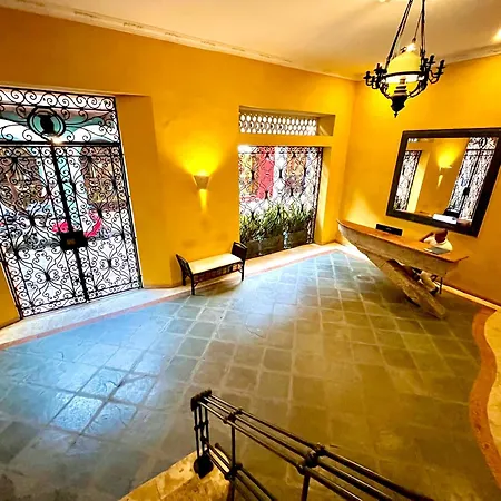 Apartment By Calamari Homes - El Porvenir 404 Walled